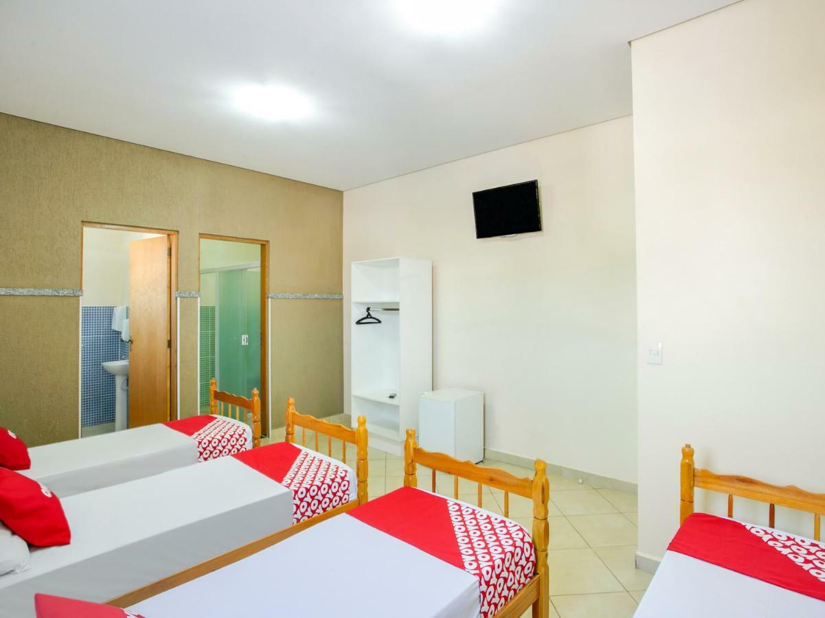 Oyo Hotel Dayse Santana de Parnaíba Buitenkant foto