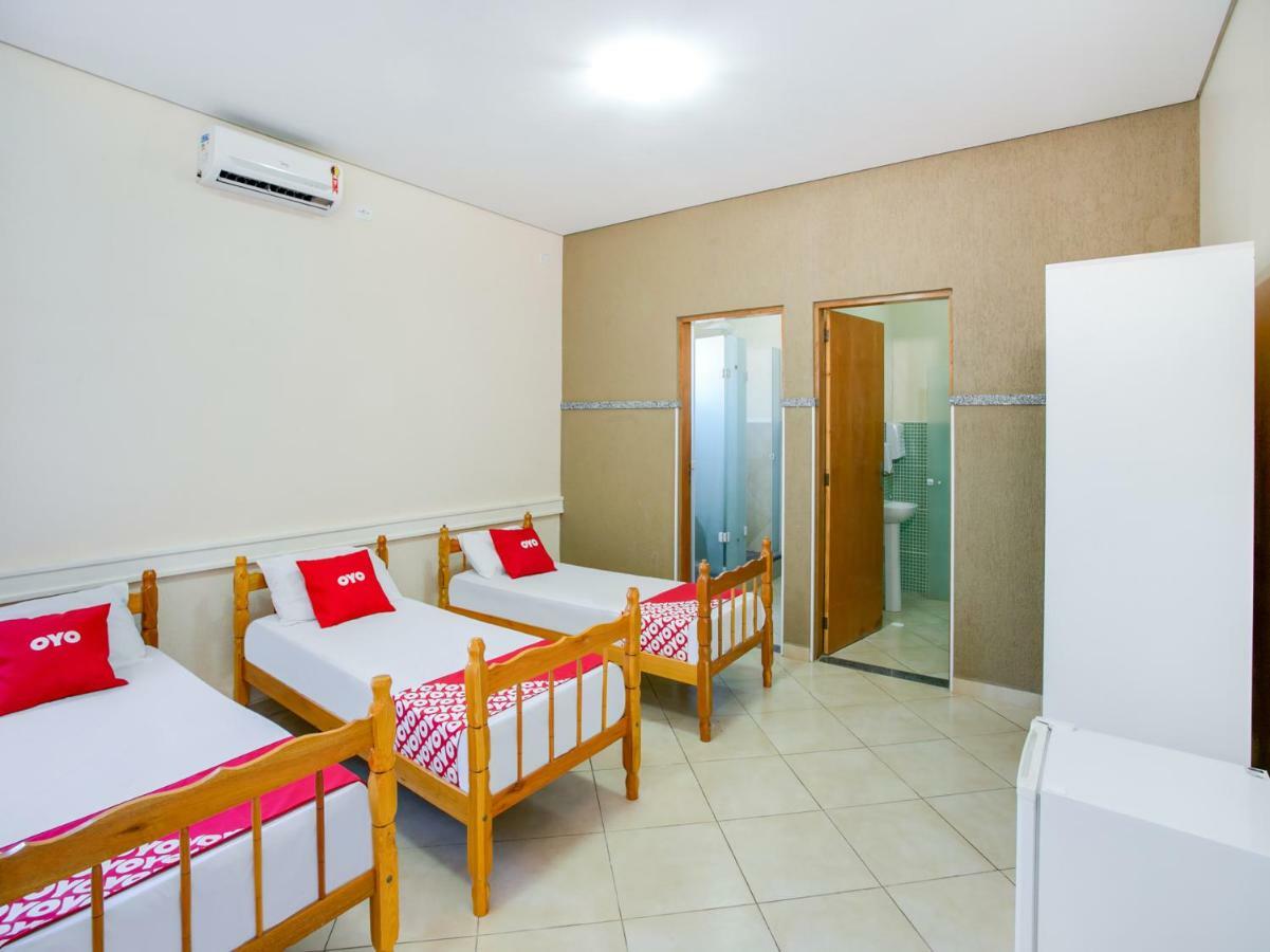 Oyo Hotel Dayse Santana de Parnaíba Buitenkant foto