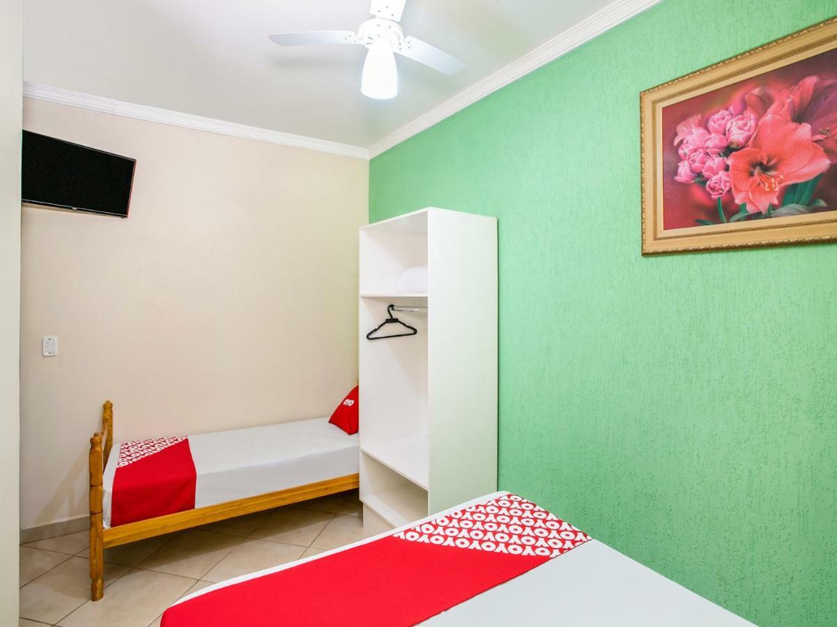 Oyo Hotel Dayse Santana de Parnaíba Buitenkant foto